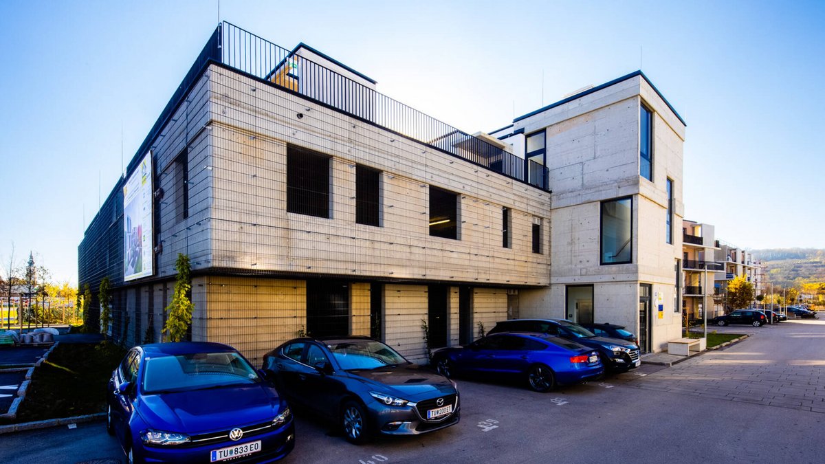 20201118_Grossweikersdorf_Badweg_screen_25 20201118_Grossweikersdorf_Badweg_screen_25