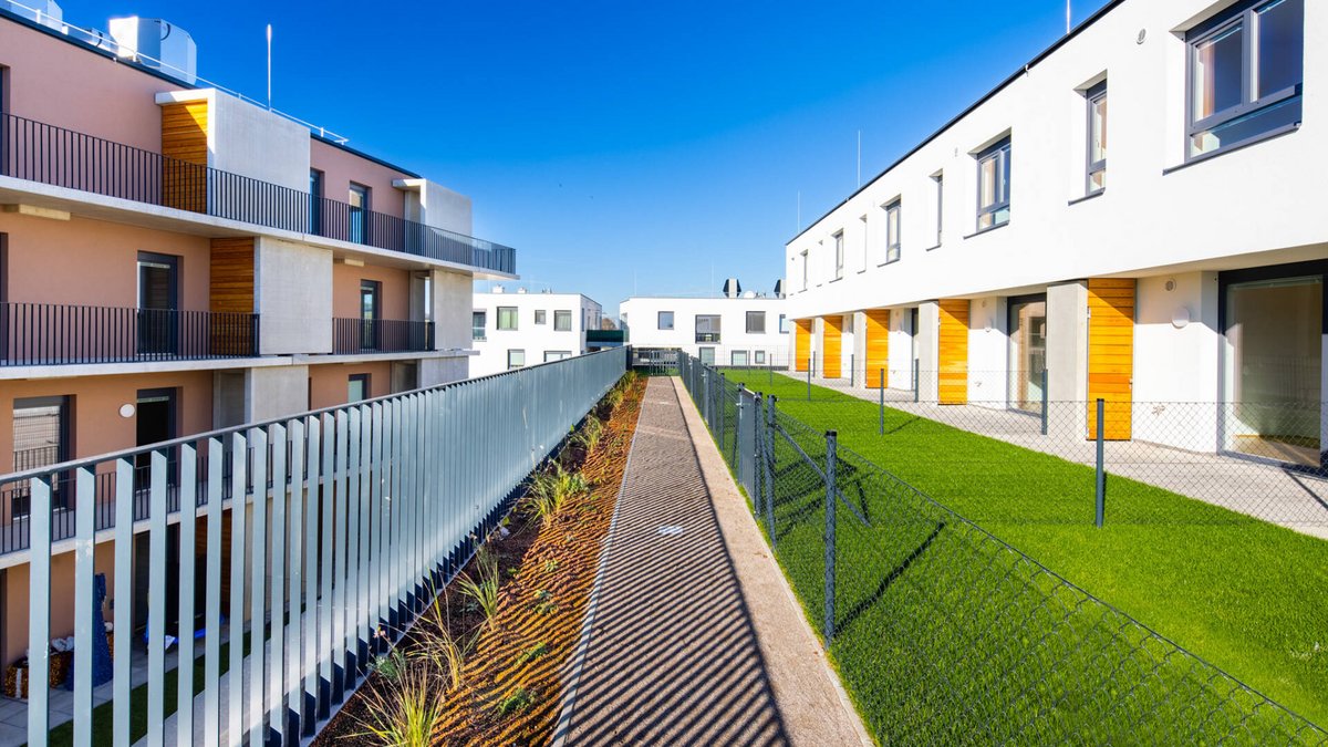 20201118_Grossweikersdorf_Badweg_screen_16 20201118_Grossweikersdorf_Badweg_screen_16