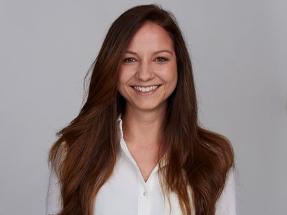 Portraitfoto Mitarbeiterin