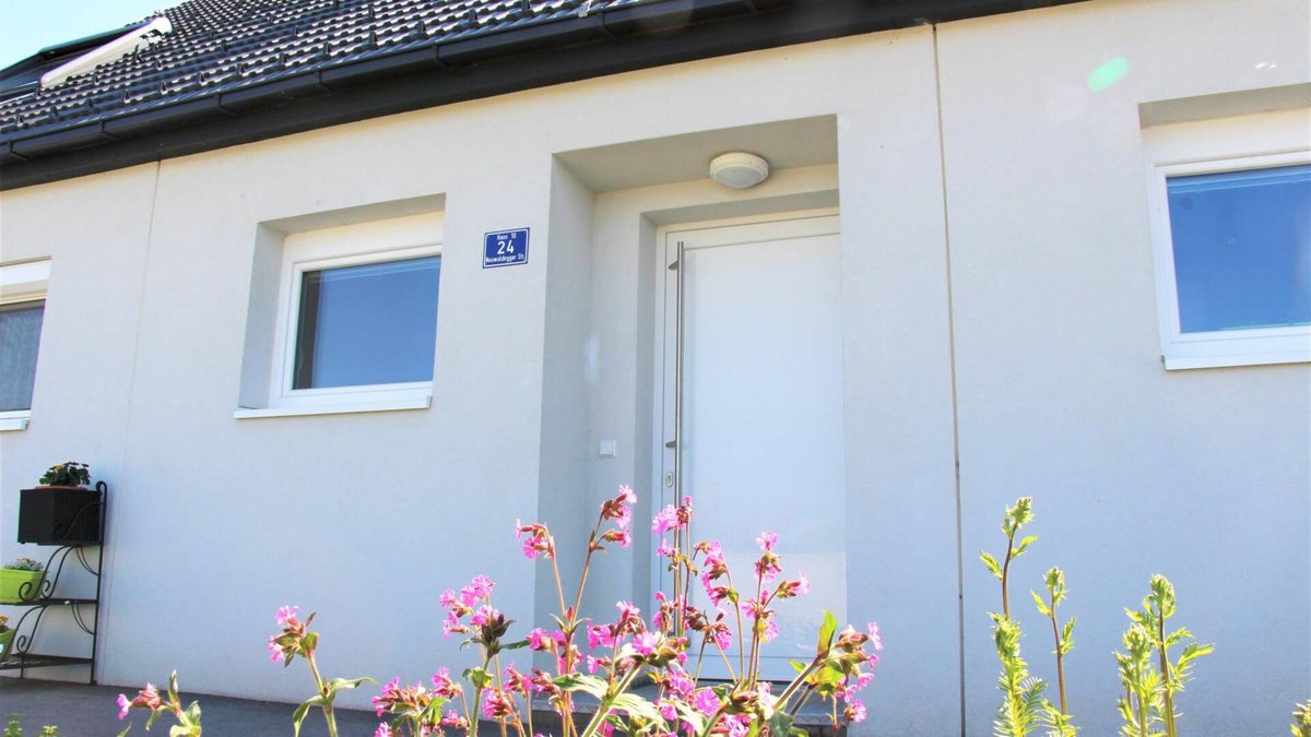 Neuwaldeggerstraße 24 (3) Neuwaldeggerstraße 24 (3)