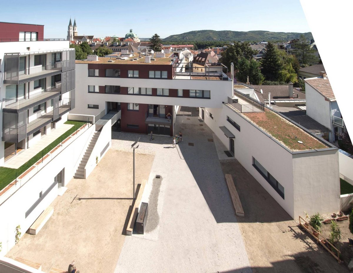 Hof von H1 Laubeng 4.OG