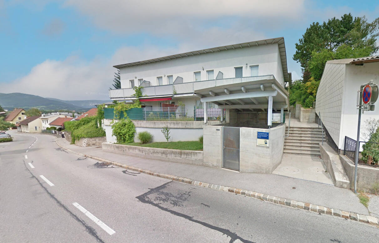 Dunkelsteinerstraße 2 Dunkelsteinerstraße 2