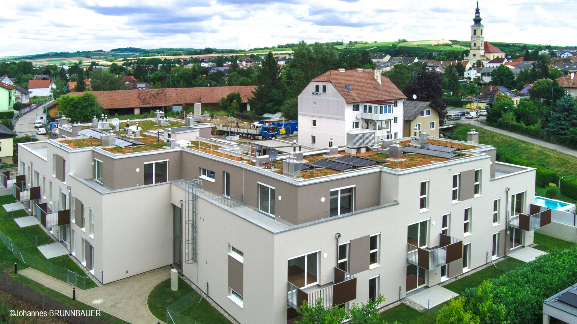 Bahnstraße 19 (4) Bahnstraße 19 (4)