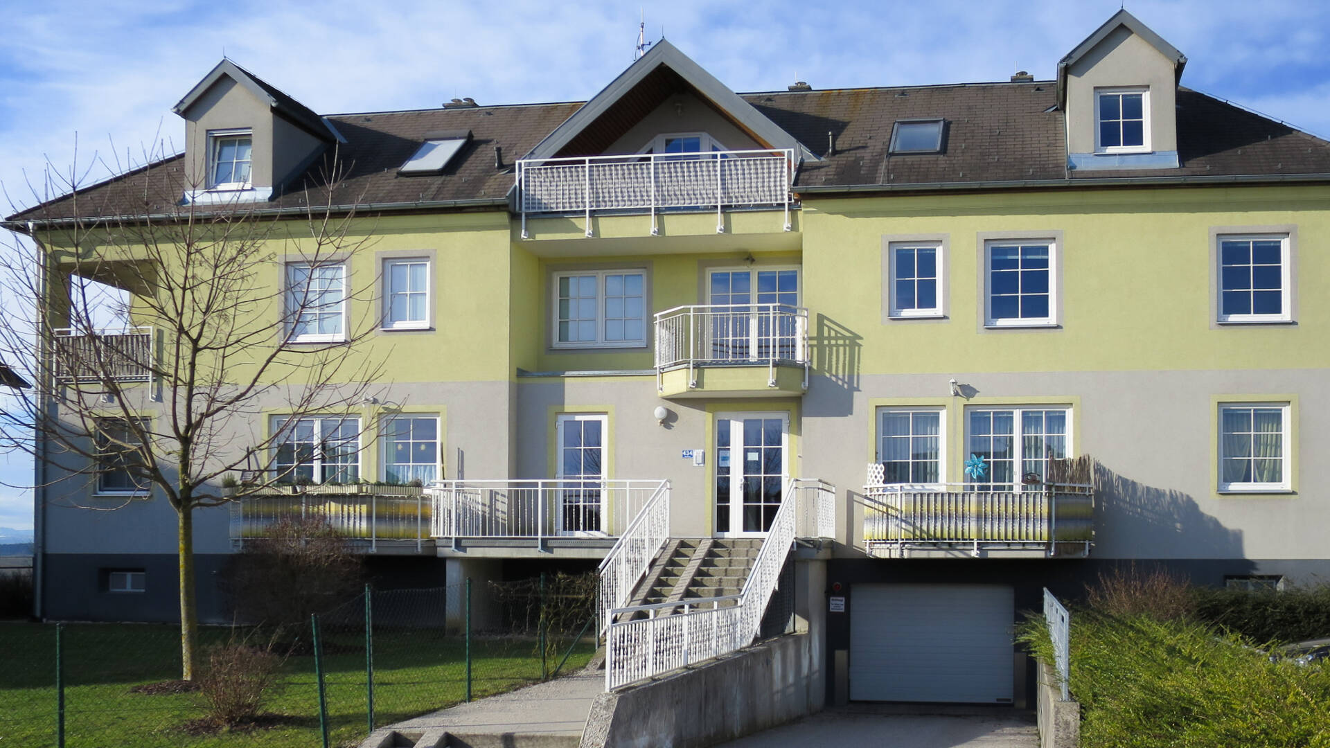 Kleinbergstraße Außenfoto Kleinbergstraße Außenfoto